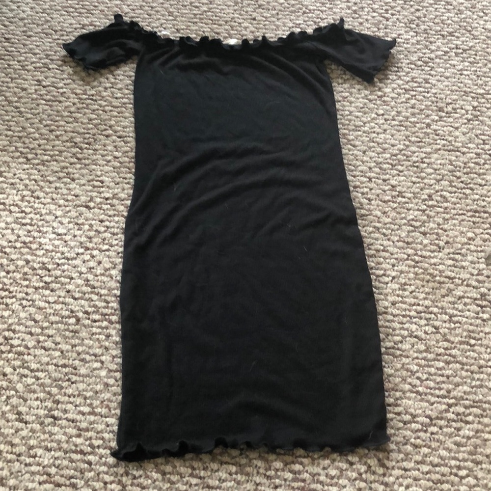 Black ribbed body con off the shoulder dress